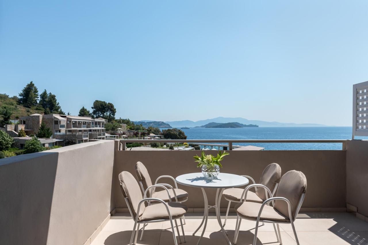מלון Kassandra Bay Resort, & 5*